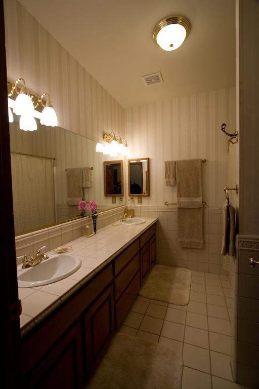 Idahome Bed And Breakfast Post Falls Quarto foto